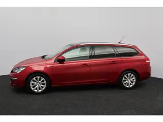 Foto 15 van Peugeot 308 SW 1.2 PureTech Style/ D-Riem verv: 128.000 KM!/ DEALER ONDERHOUDEN!/ Trekhaak/ Panorama
