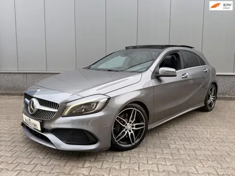 Mercedes-Benz A-klasse 250 Prestige AMG-Line Facelift Pano H&K Memory Cam ACC PDC Navi