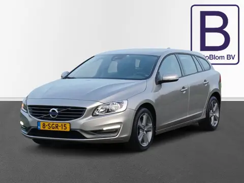 Volvo V60 1.6 T3 Keurig nette en goed onderhouden auto