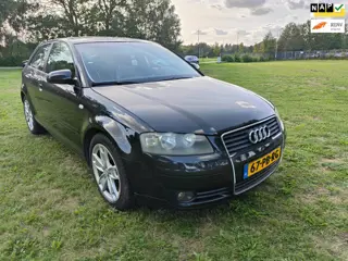 Audi A3 1.6 Ambition ( Leder bekleding)