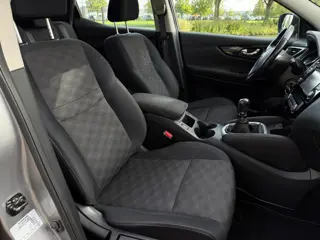 Foto 12 van Nissan Qashqai 1.2 Acenta