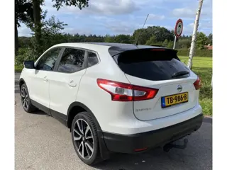 Foto 16 van Nissan QASHQAI 1.2 Connect Edition (bj 2015, automaat)