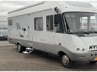 Hymer S 820