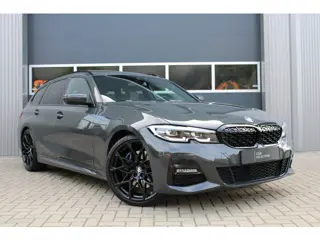 BMW 3-serie Touring 330i | M340i Look | Pano | Apple Carplay | Sfeerverlichting | LED | Stoelverwarm
