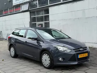 Foto 17 van Ford Focus Wagon 1.6 TDCI ECOnetic Titanium|ROETFILTER VERSTOPT!
