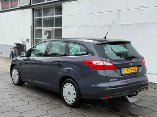 Foto 16 van Ford Focus Wagon 1.6 TDCI ECOnetic Titanium|ROETFILTER VERSTOPT!