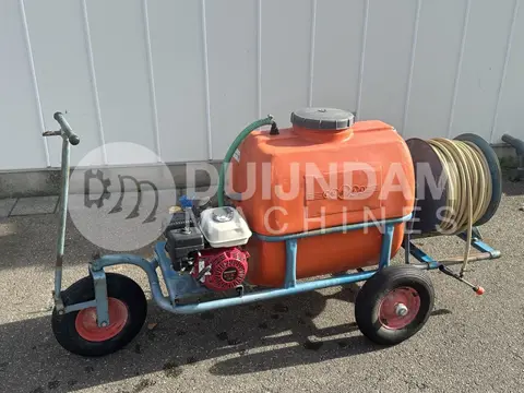 Empas spuitwagen 200 liter met benzinemotor