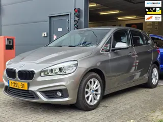 BMW 2-serie Active Tourer 218i Executive / NIEUWE OH.BEURT + APK-KEURING + ACCU / VOOR DE VOLLE 100%