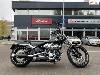 Harley Davidson Chopper 103 FXSB Softail Breakout