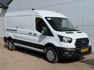 Foto 17 van Ford E-Transit 68kWh 184PK L3H2 317km WLTP 94% (SOH) BEV Snelladen Carplay Climate control Camera Pa