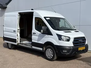 Foto 18 van Ford E-Transit 68kWh 184PK L3H2 317km WLTP 94% (SOH) BEV Snelladen Carplay Climate control Camera Pa