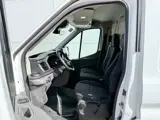 Foto 22 van Ford E-Transit 68kWh 184PK L3H2 317km WLTP 94% (SOH) BEV Snelladen Carplay Climate control Camera Pa