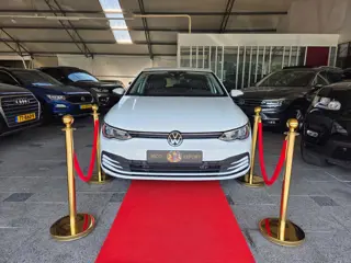 Volkswagen Golf 2.0TDI MODEL 8 DIGITAL DASH BLANCO!