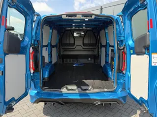 Foto 19 van Ford E-Transit Custom MS-RT 285 PK FULL ELECTRIC SPORT / L1H1 / DIGITAL AQUA BLUE METALLIC / REAR VI