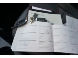 Foto 14 van Kia Niro 1.6 GDi Hybrid DynamicLine | CAMERA | TREKHAAK | WIT METALLIC |