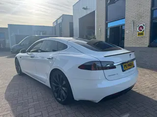 Foto 15 van Tesla Model S 75D Base- panodak- vol fijne en luxe opties