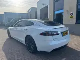 Foto 25 van Tesla Model S 75D Base- panodak- vol fijne en luxe opties