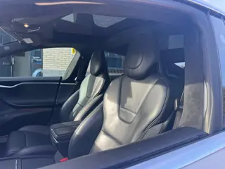 Foto 11 van Tesla Model S 75D Base- panodak- vol fijne en luxe opties