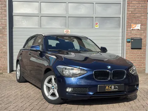 BMW 1-serie 114i EDE Navigatie/ LM velgen (bj 2013)
