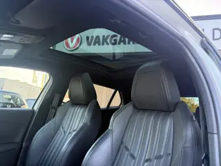 Foto 18 van Peugeot 2008 1.2 PureTech GT-line