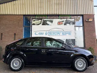 Foto 18 van Ford Focus 1.6 Titanium|Clima|Cruise|Lmv|