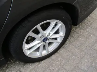 Foto 16 van Ford Focus Wagon 1.0 Lease Edition