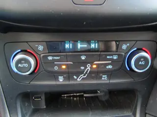 Foto 13 van Ford Focus Wagon 1.0 Lease Edition