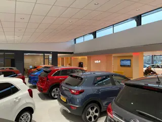 Foto 16 van Kia e-Niro Edition 64 kWh - Trekhaak - Stoel-/stuurverwarming - Keyless - Apple CarPlay/Android Auto