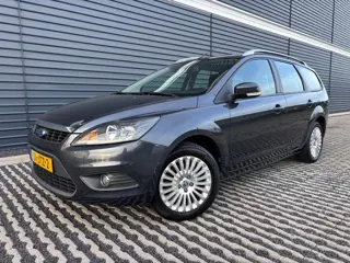 Foto 19 van Ford Focus Wagon 1.6 Titanium | Navigatie | Climate Control
