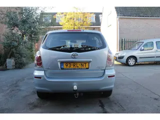 Foto 16 van Toyota Corolla Verso 1.6 VVT-i Sol / Airco / CruiseControl / Elektrische ramen
