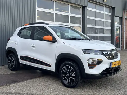 Dacia Spring Comfort Plus 27 kWh Airco Cruise controle Telefoonverbinding Navigatiesysteem Oplaadkab