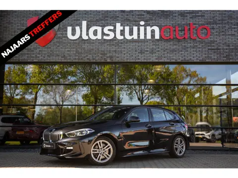 BMW 1-serie 120i High Executive M-Sport , Adap. cruise, Carplay, Stoelverwarming