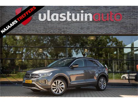 Volkswagen T-Roc 1.5 TSI Style , Achteruitrijcamera, Stoelverwarming, Adaptive cruise control, Apple