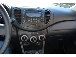 Foto 13 van Hyundai i10 1.1 i-Drive Cool, 5 Drs, Airco, NL-auto, 1e eigenaar ! 12.700 km ! Uniek !