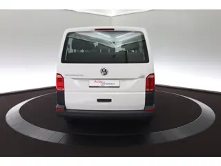 Foto 18 van Volkswagen Transporter Kombi 2.0 TDI L2H1 9P -Motor defect-