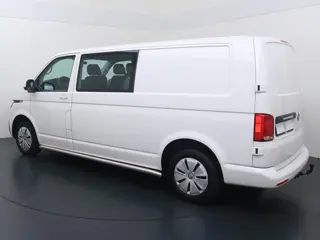 Foto 13 van Volkswagen Transporter 2.0 TDI L2H1 30 DC Highline | 110 pk | Trekhaak | Airco | Cruise control | Na