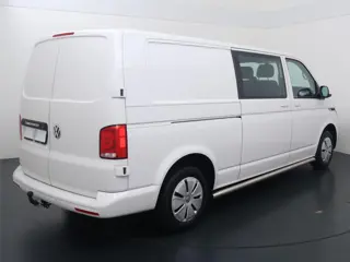 Foto 14 van Volkswagen Transporter 2.0 TDI L2H1 30 DC Highline | 110 pk | Trekhaak | Airco | Cruise control | Na