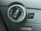 Foto 28 van Volkswagen Transporter 2.0 TDI L2H1 30 DC Highline | 110 pk | Trekhaak | Airco | Cruise control | Na