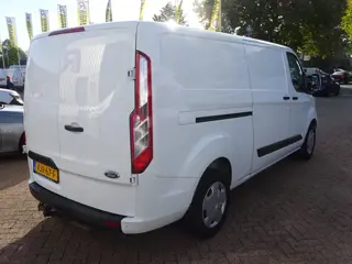 Foto 15 van Ford Transit Custom 300 2.0 TDCI L2H1 Trend AUTOMAAT 3 ZITTER GROOT SCHERM