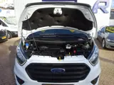 Foto 30 van Ford Transit Custom 300 2.0 TDCI L2H1 Trend AUTOMAAT 3 ZITTER GROOT SCHERM