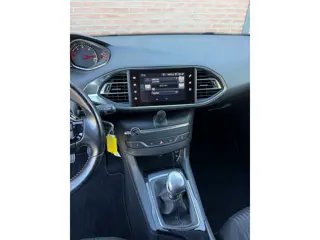 Foto 18 van Peugeot 308 SW 1.6 BlueHDI Blue Lease Pack