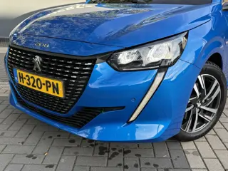Foto 11 van Peugeot 208 1.2 PureTech Allure 100PK Automaat, Achteruitrijcamera, Navigatie, Apple Carplay, Androi