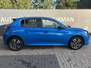 Foto 12 van Peugeot 208 1.2 PureTech Allure 100PK Automaat, Achteruitrijcamera, Navigatie, Apple Carplay, Androi