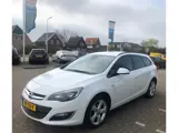 Foto 23 van Opel Astra Sports Tourer 1.4 Turbo Anniversary Edition / Lm Velgen / Jaar Apk / Navi  / Trekhaak /