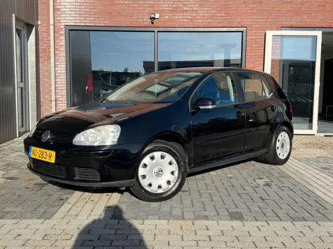Volkswagen Golf 1.4 Optive 3 |06-2027 APK|Trekahaak | Carplay | Clima |
