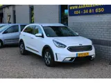 Foto 29 van Kia Niro 1.6 GDi PHEV DynamicLine Trekhaak Clima Navi Stoel- stuurverwarming