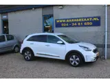 Foto 22 van Kia Niro 1.6 GDi PHEV DynamicLine Trekhaak Clima Navi Stoel- stuurverwarming