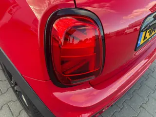 Foto 8 van MINI 3-deurs 1.5 Cooper John Cooper Works Dalston Panoramadak Harman-Kardon Sound Keyless Entry Acht