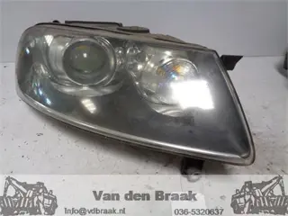 Volkswagen Touareg 2003-2006 Koplamp rechts