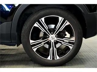 Foto 19 van Volvo XC40 1.5 T4 Recharge 155kW/211pk DCT7 Inscription PANORAMADAK + EL.TREKHAAK + ADAPT.CRUISE + P